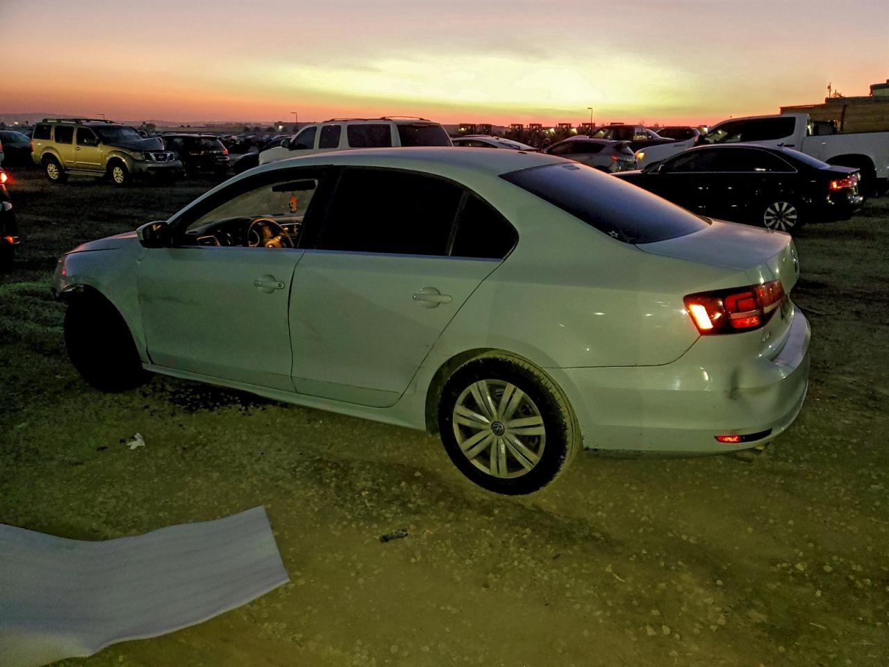 2017 VOLKSWAGEN JETTA