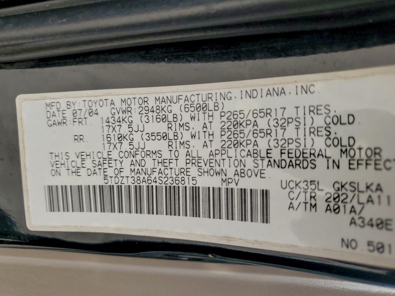 2004 TOYOTA Sequoia