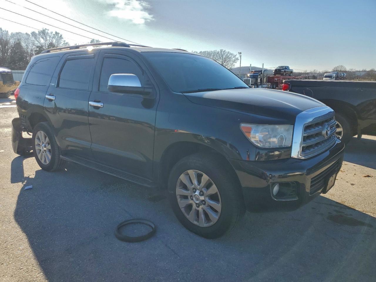 2017 TOYOTA Sequoia
