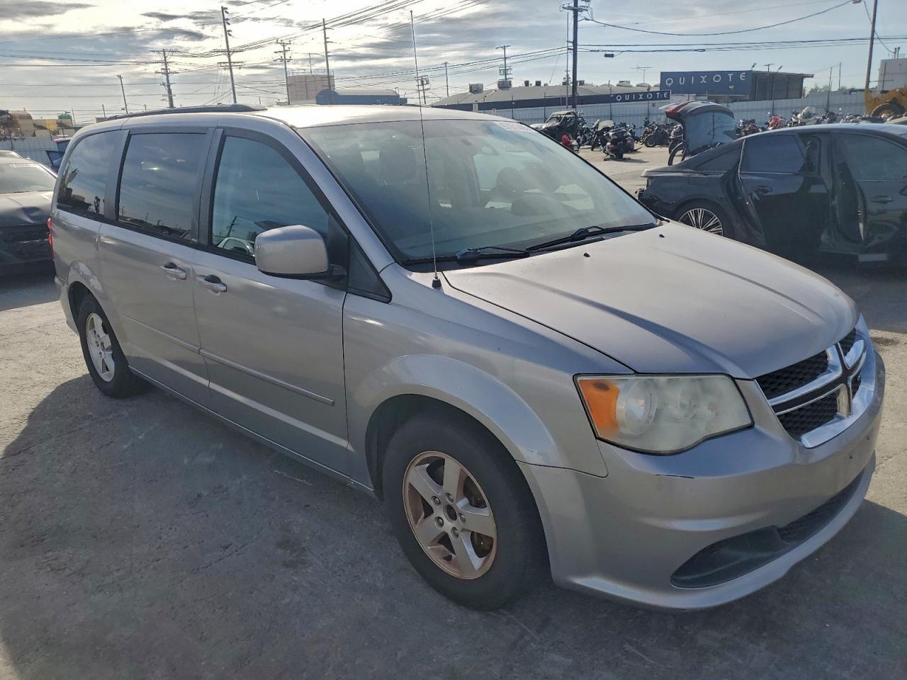 2013 DODGE GRAND CARAVAN