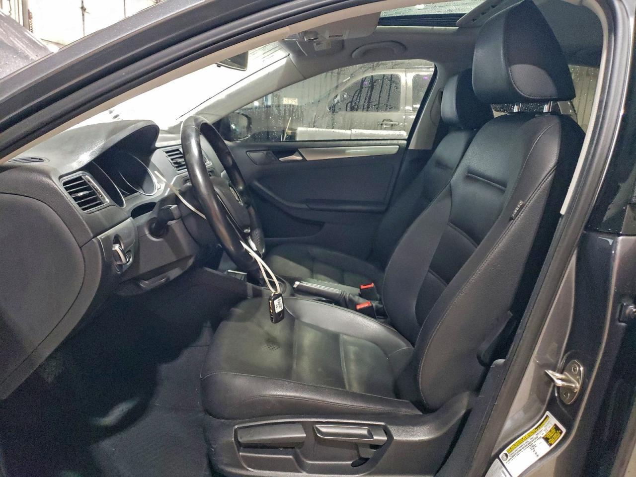 2015 VOLKSWAGEN JETTA