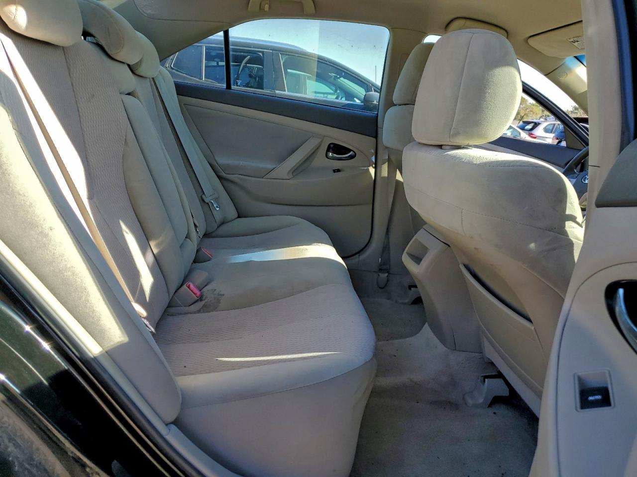 2010 TOYOTA CAMRY