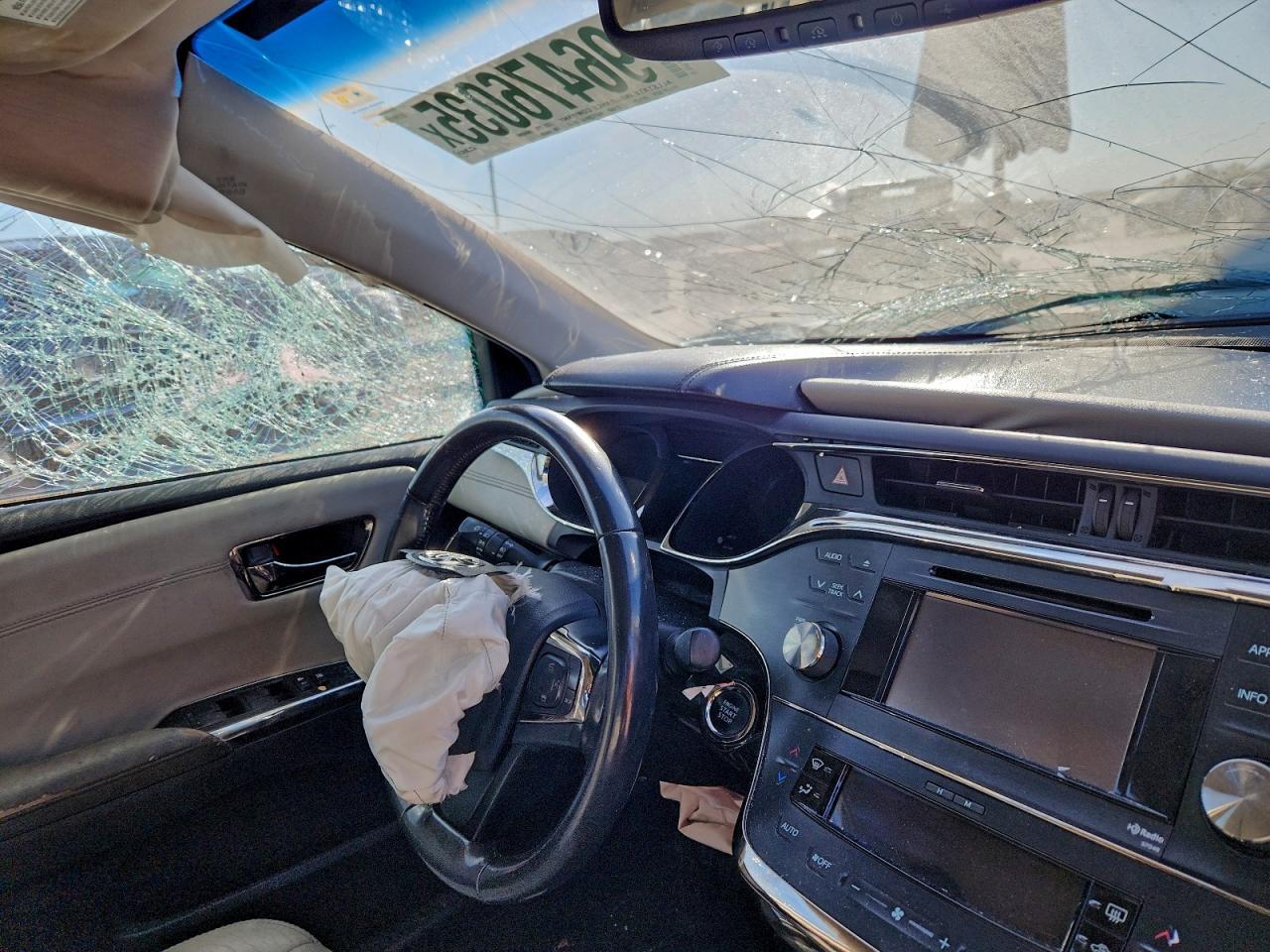 2013 TOYOTA Avalon