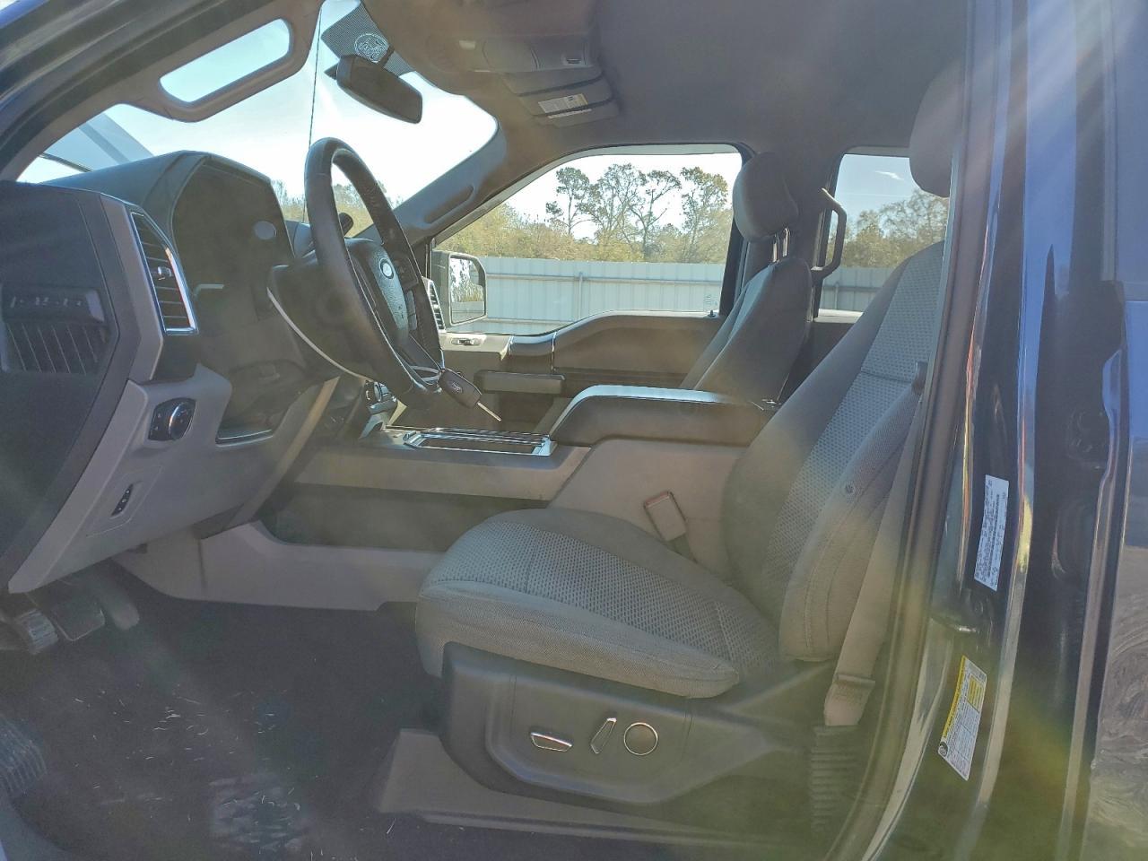 2015 FORD F-150