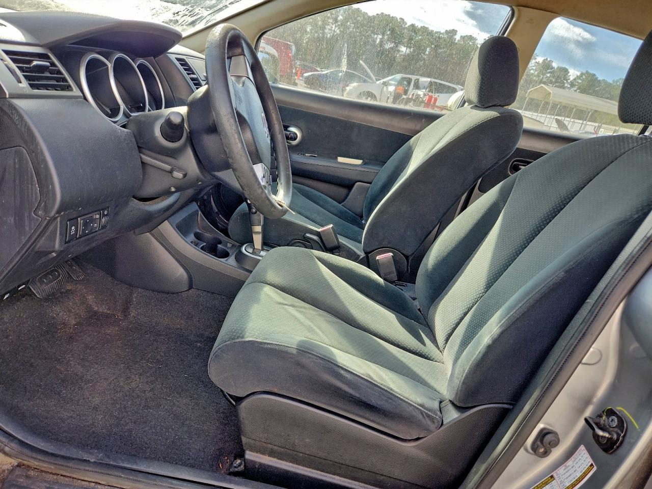 2012 NISSAN VERSA