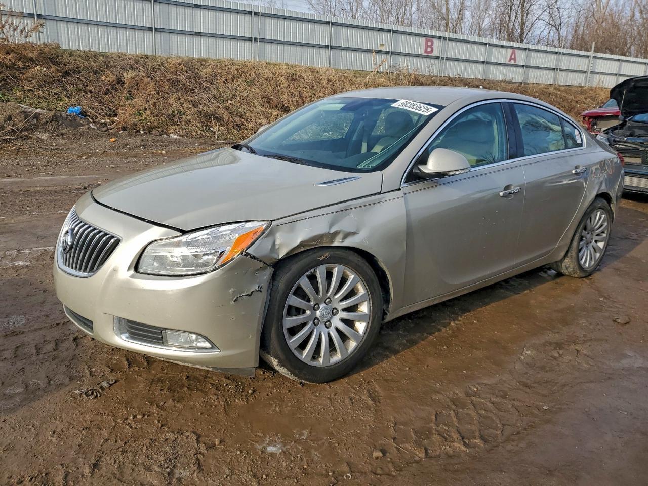 2013 BUICK Regal