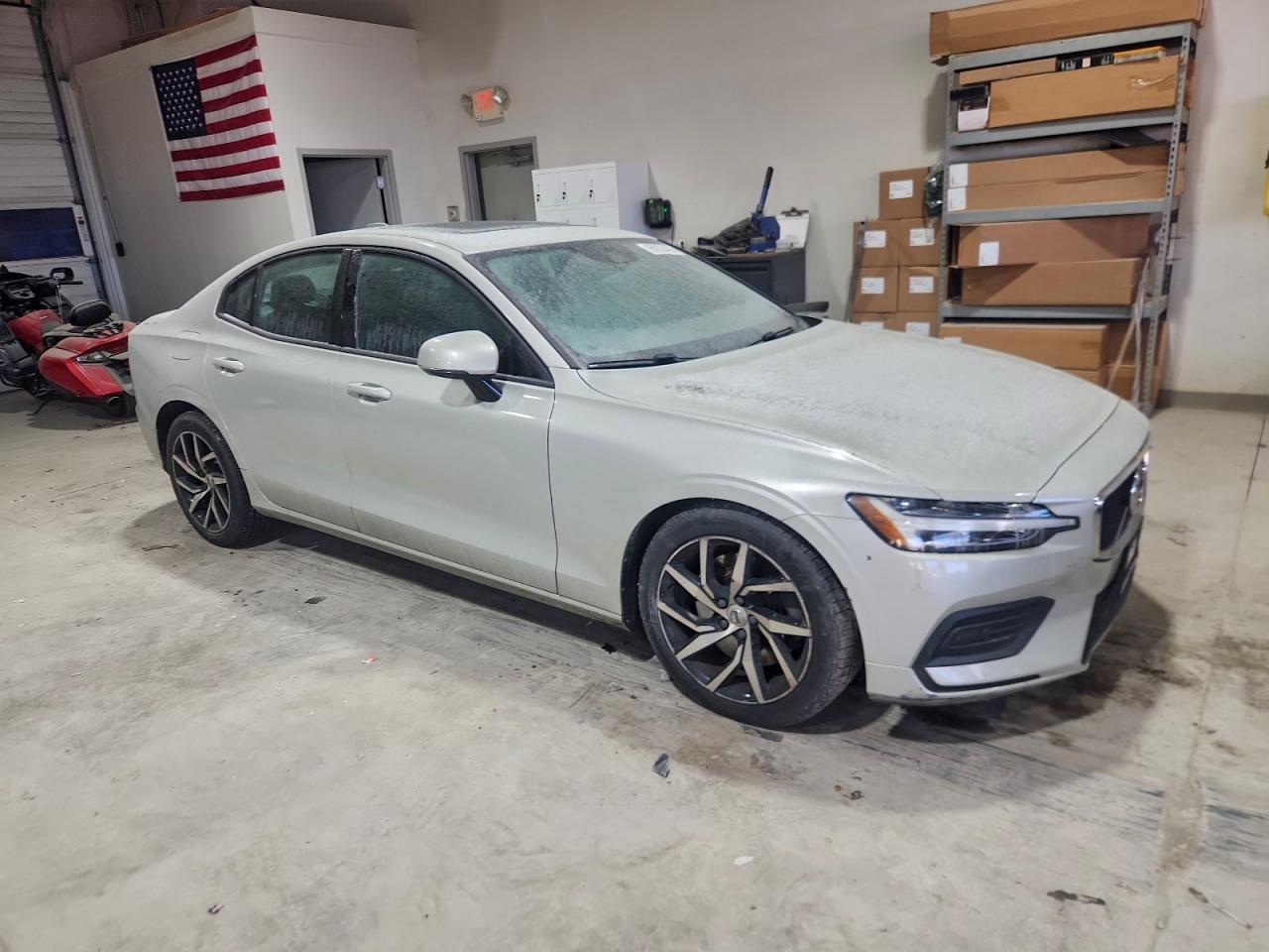 2019 VOLVO S60