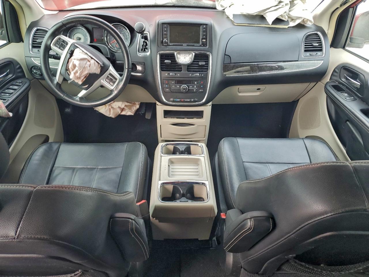 2015 CHRYSLER Town & Country