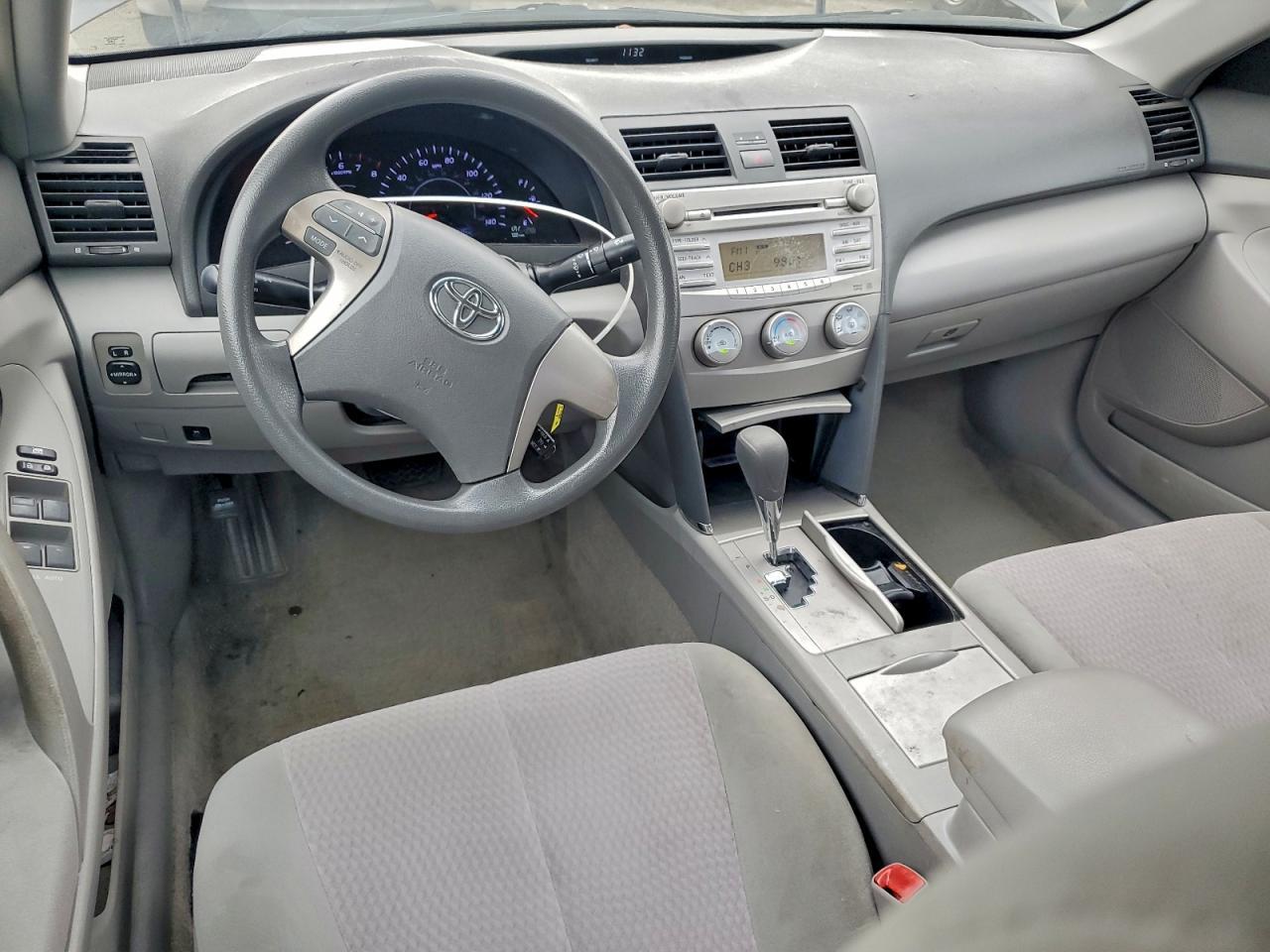2010 TOYOTA CAMRY