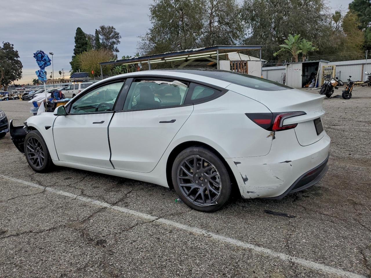 2024 TESLA MODEL 3