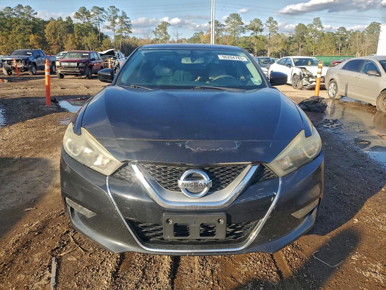 2016 NISSAN Maxima