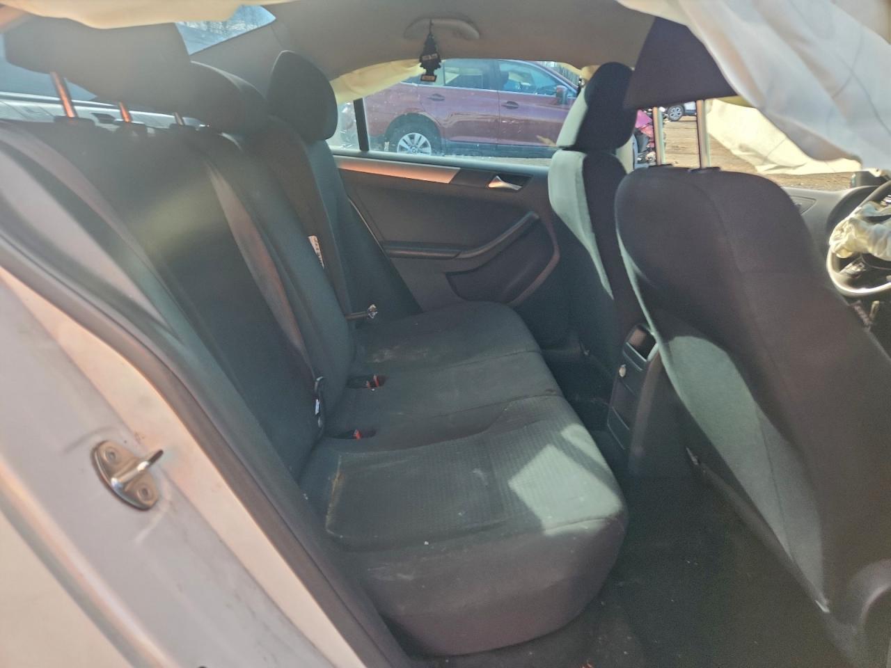 2015 VOLKSWAGEN JETTA