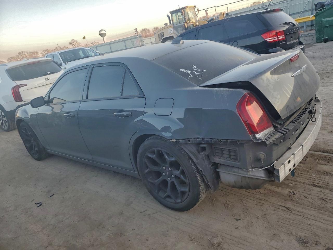 2019 CHRYSLER 300
