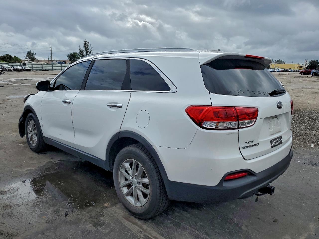2017 KIA SORENTO