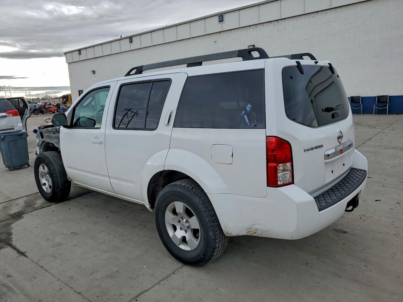 2011 NISSAN PATHFINDER