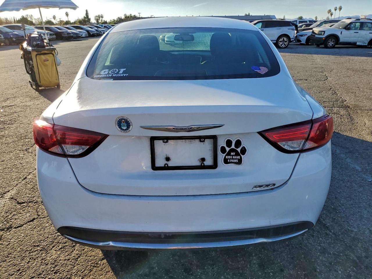 2015 CHRYSLER 200