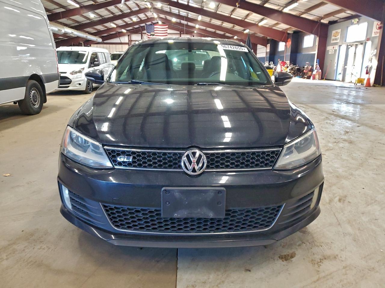 2013 VOLKSWAGEN JETTA