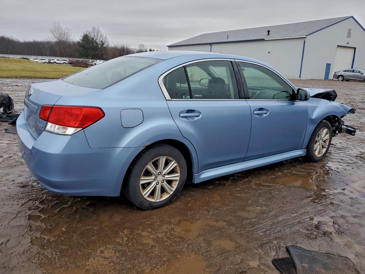 2010 SUBARU Legacy