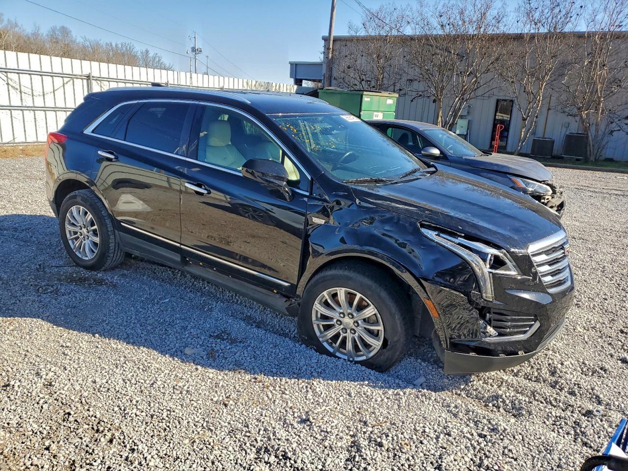2017 CADILLAC XT5