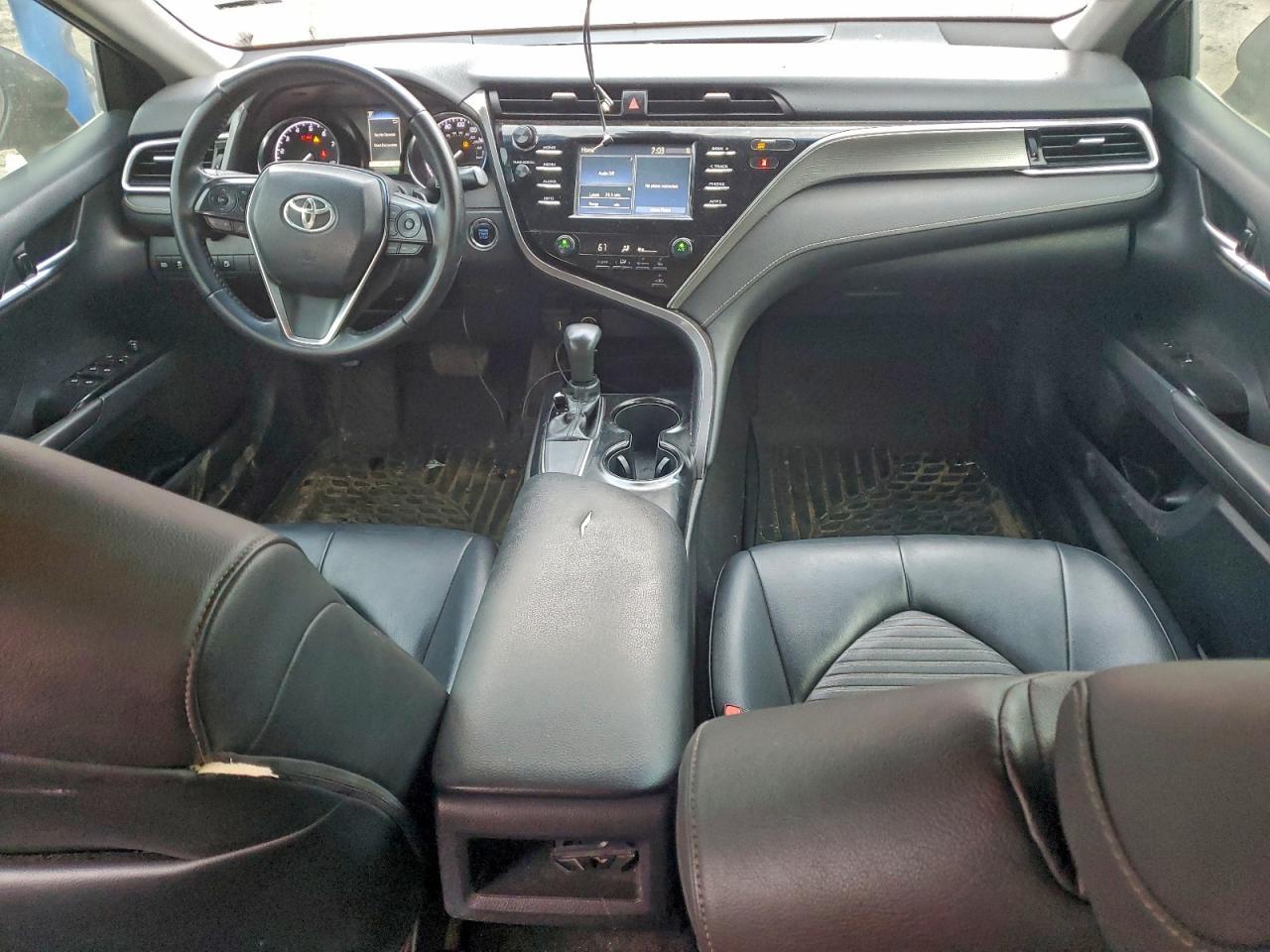 2018 TOYOTA CAMRY