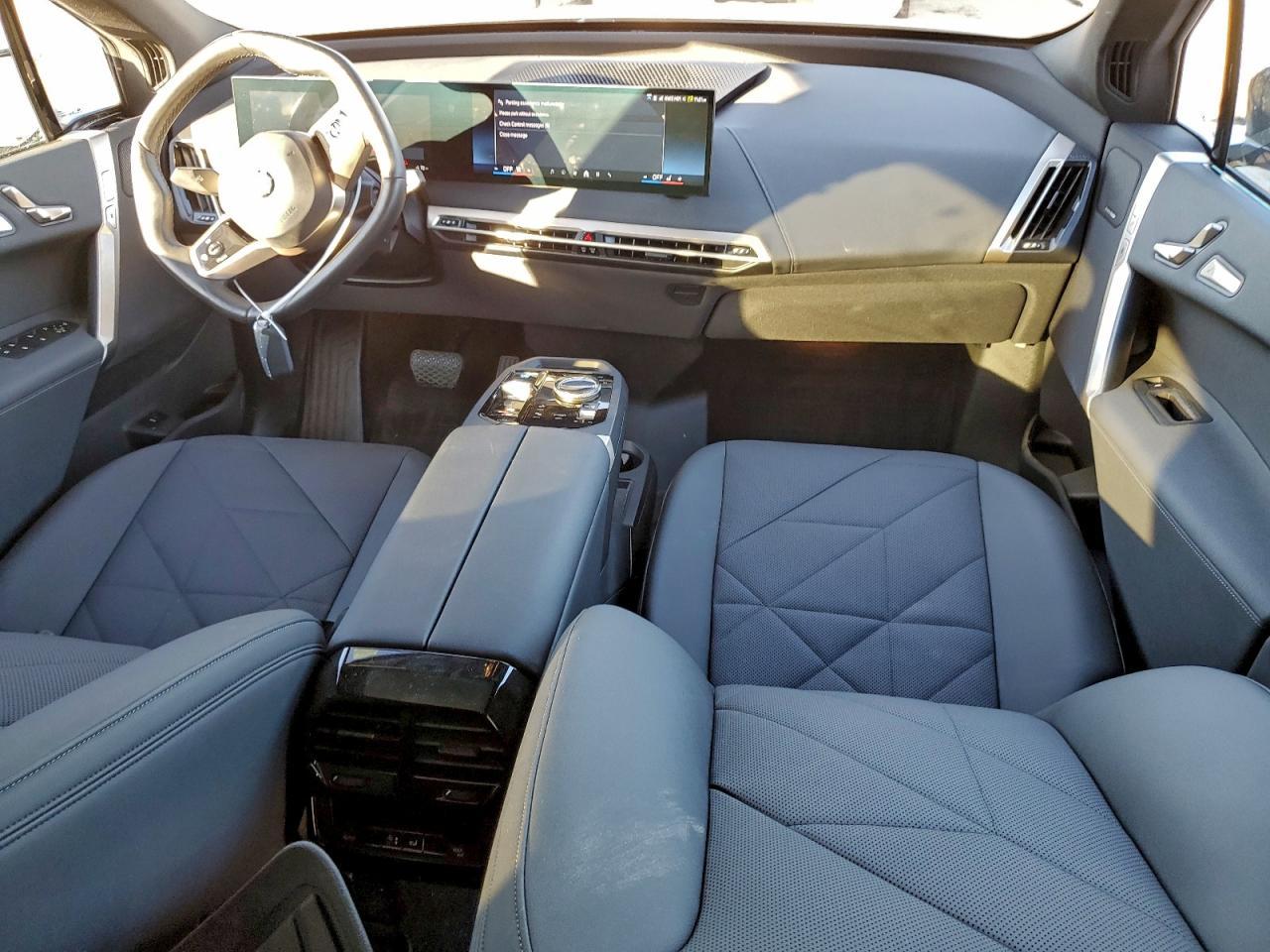 2024 BMW iX