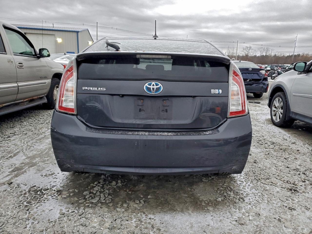 2015 TOYOTA PRIUS