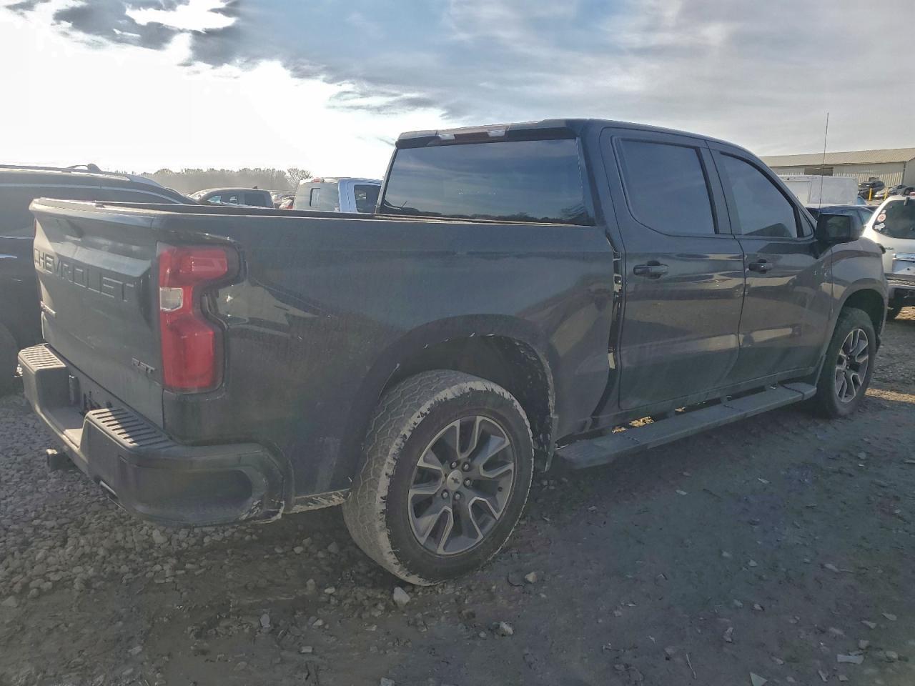 2021 CHEVROLET Silverado