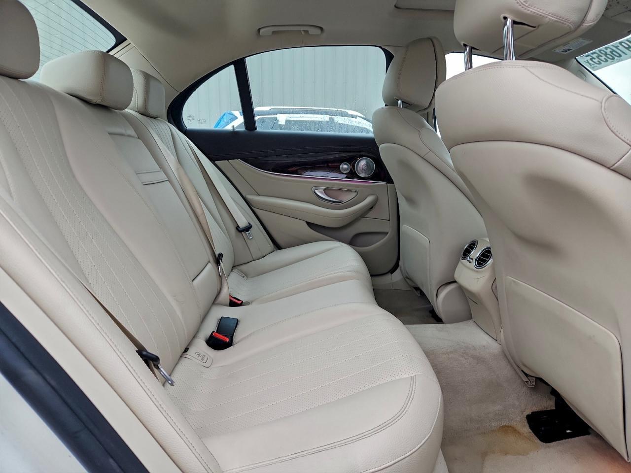 2017 MERCEDES-BENZ E-Class