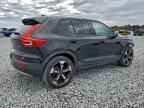 2019 VOLVO XC40