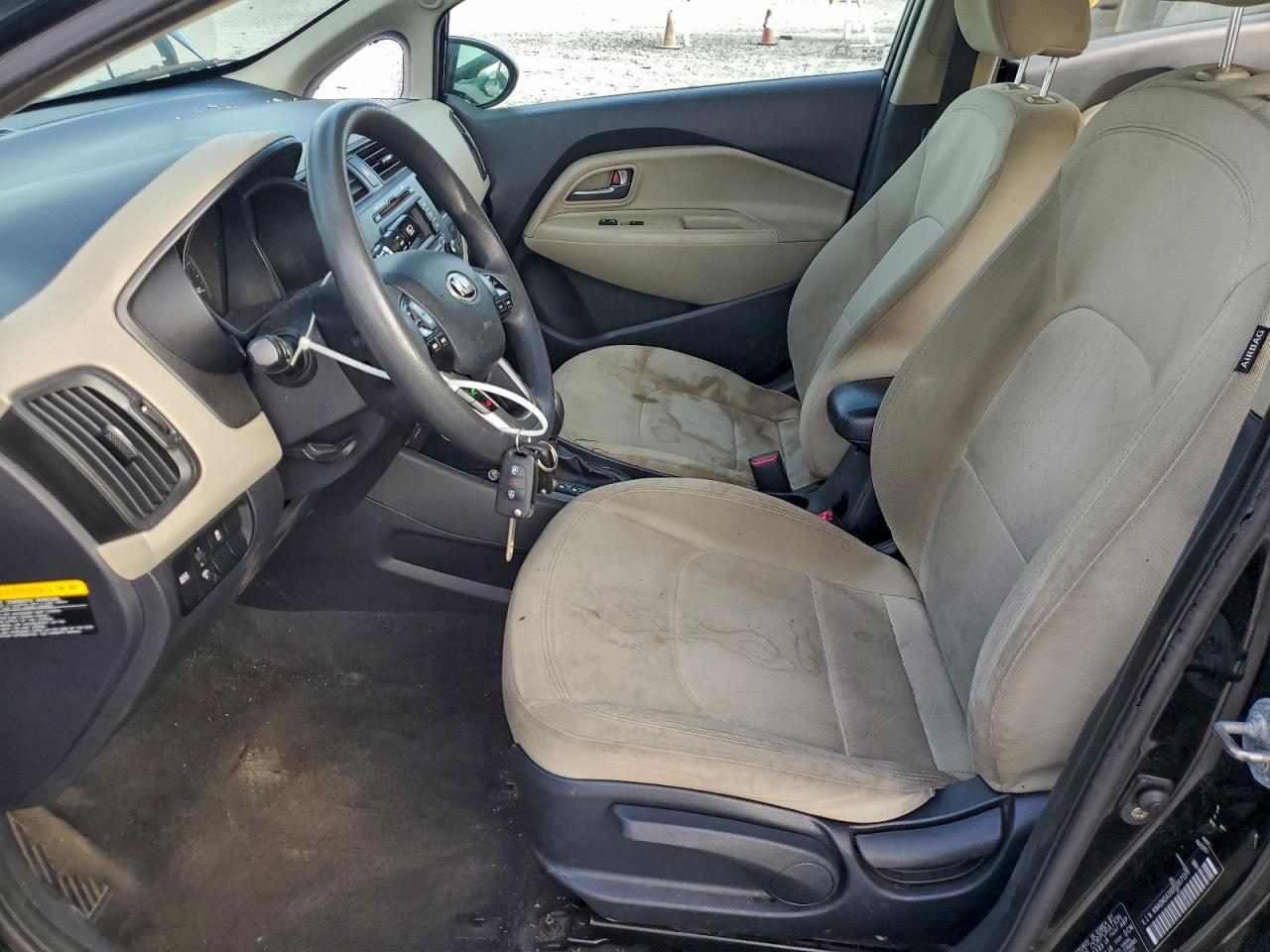 2013 KIA RIO
