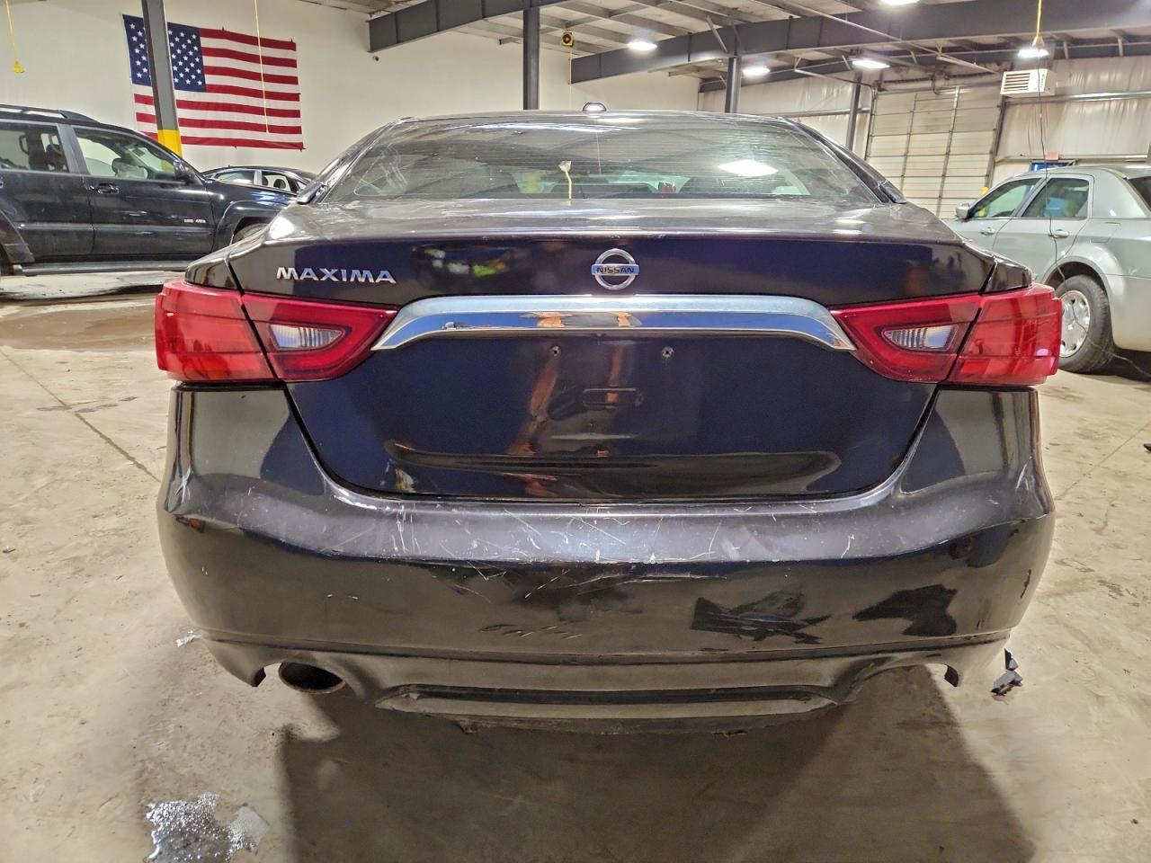 2016 NISSAN Maxima
