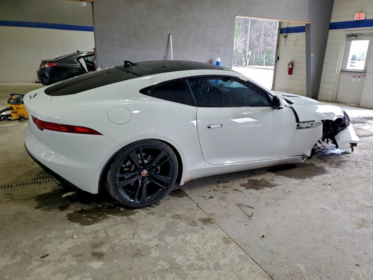 2016 JAGUAR F-Type