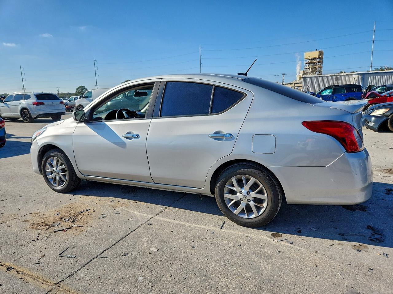 2018 NISSAN VERSA