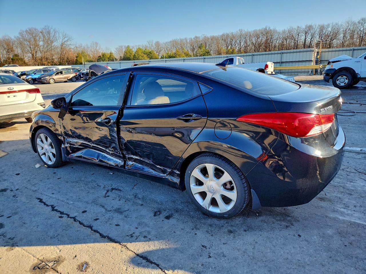 2012 HYUNDAI ELANTRA