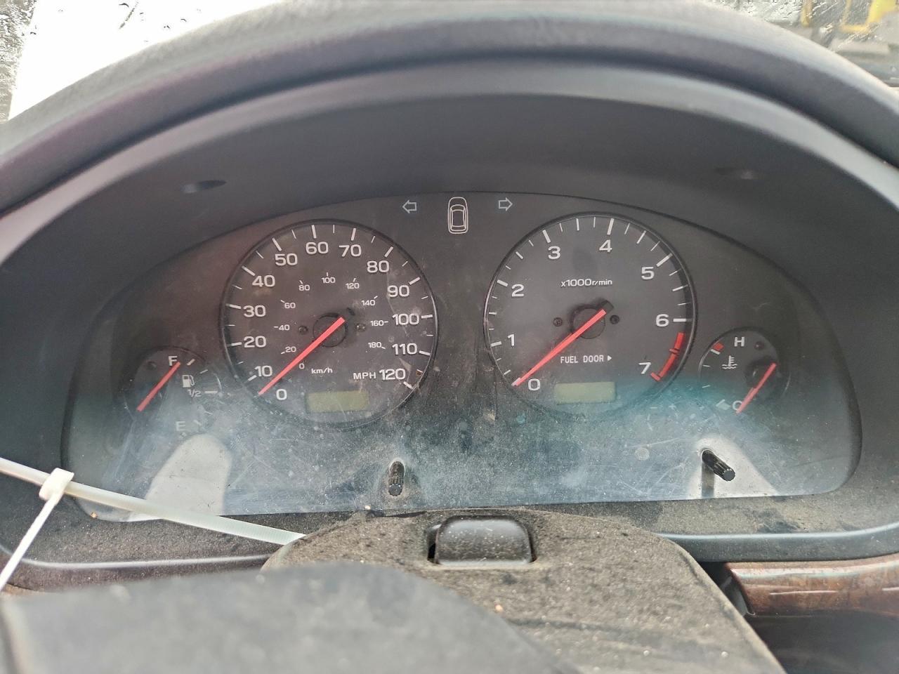 2000 SUBARU Legacy