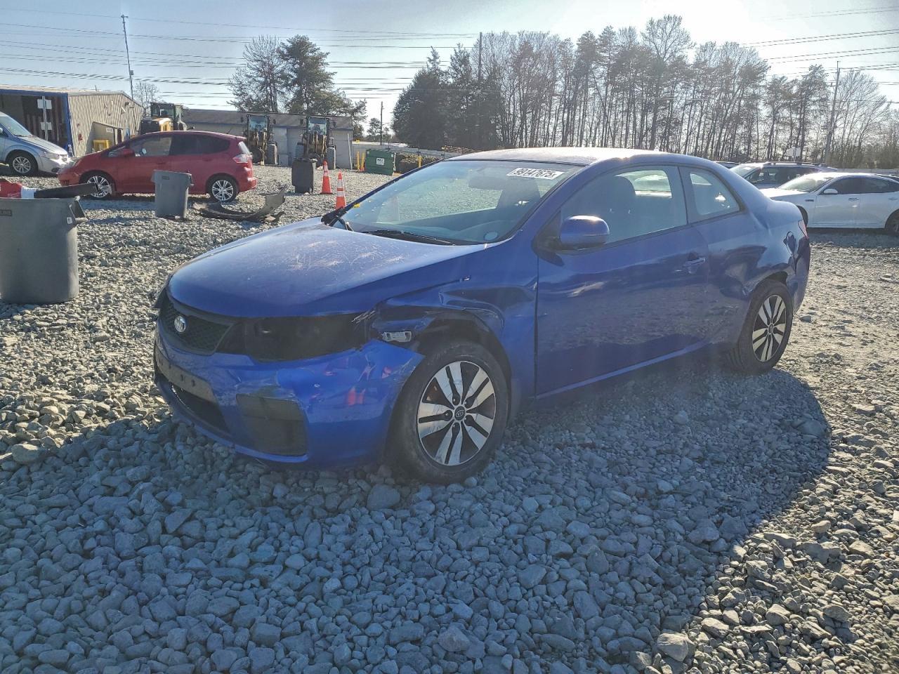 2013 KIA FORTE