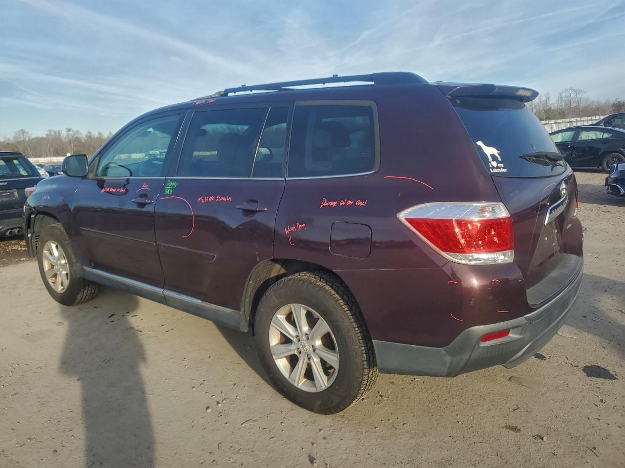 2011 TOYOTA HIGHLANDER