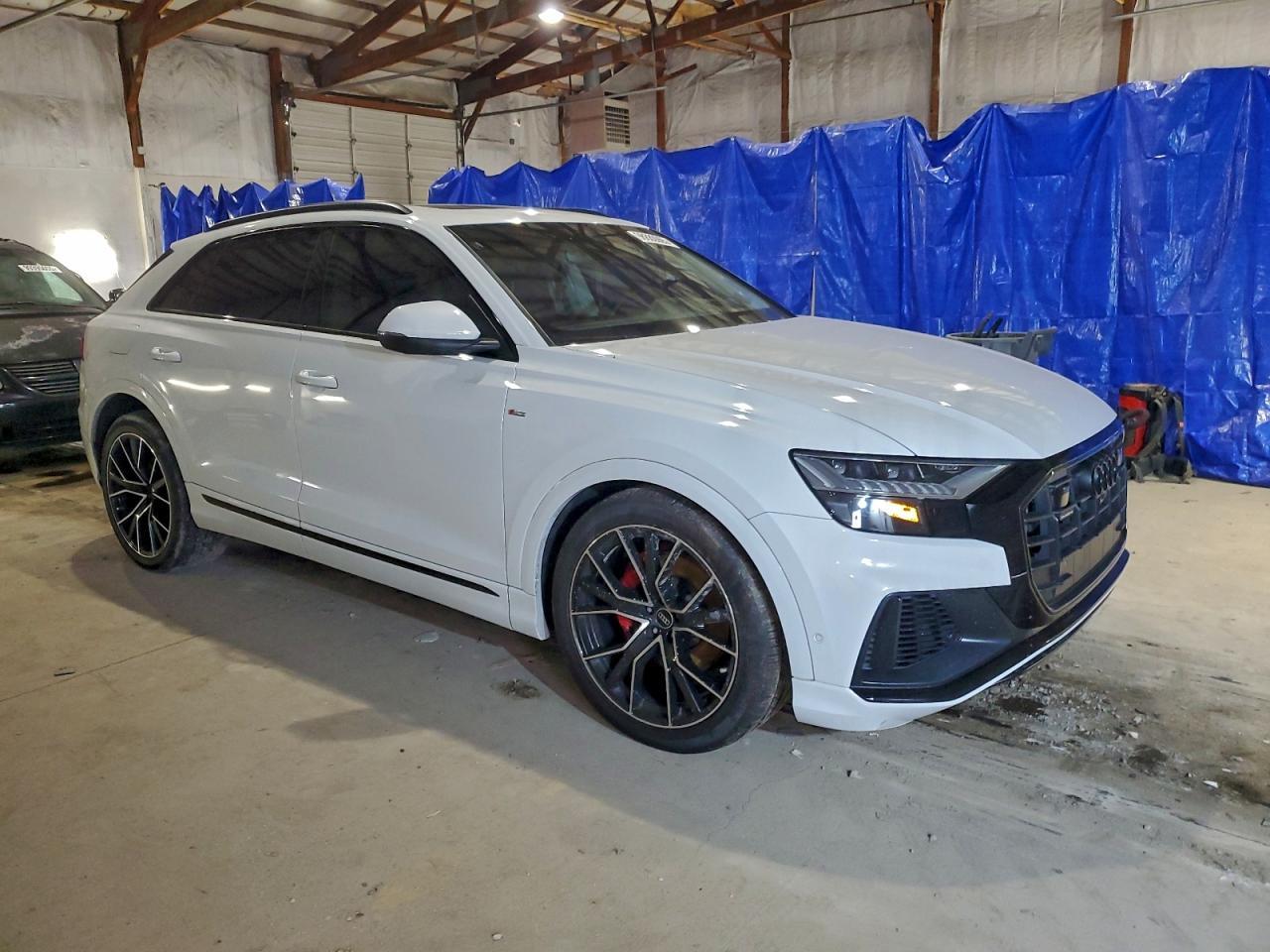 2023 AUDI Q8