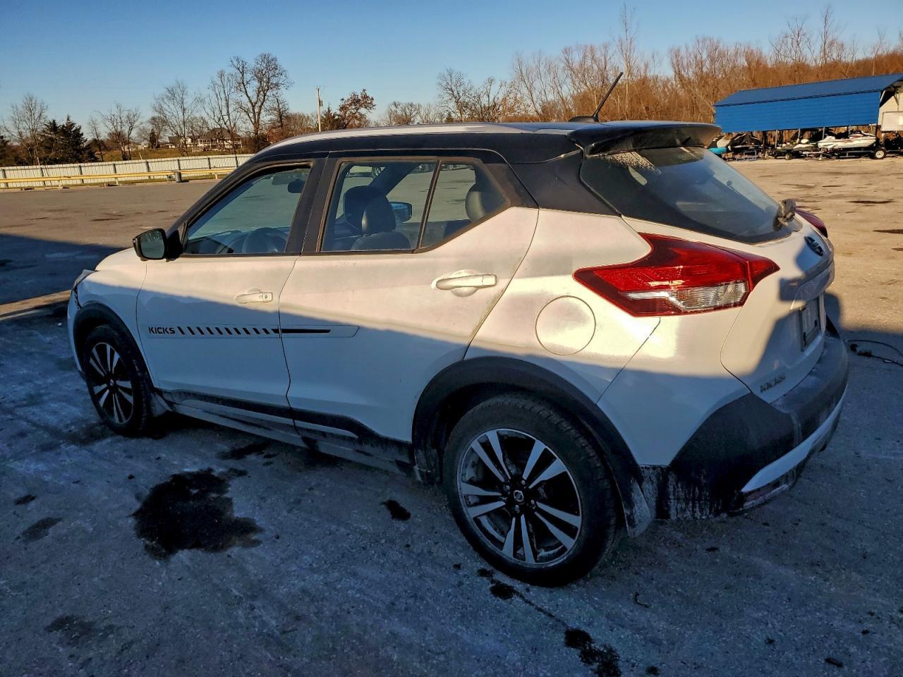 2019 NISSAN KICKS
