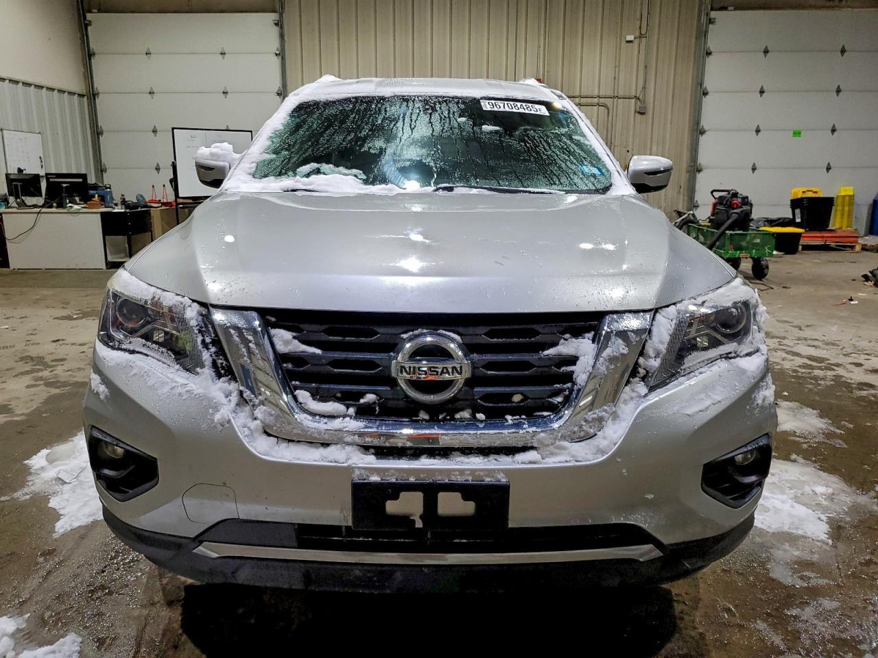 2017 NISSAN PATHFINDER