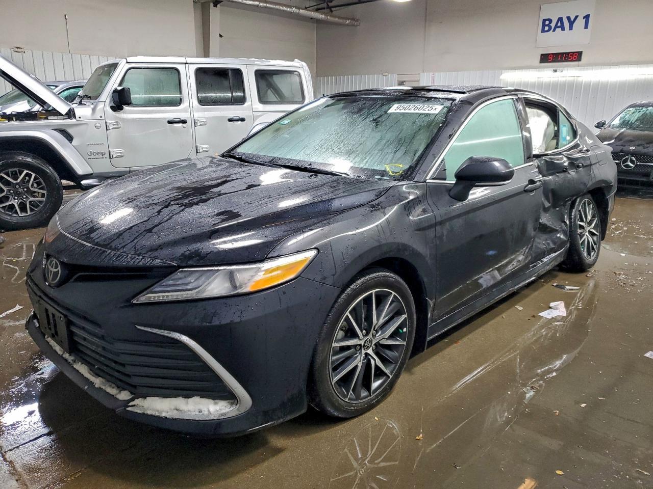 2024 TOYOTA CAMRY