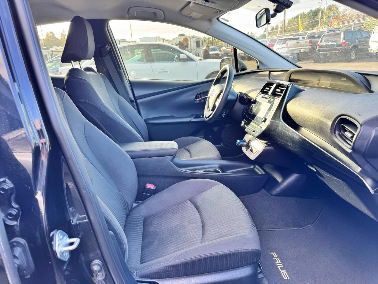 2016 TOYOTA PRIUS