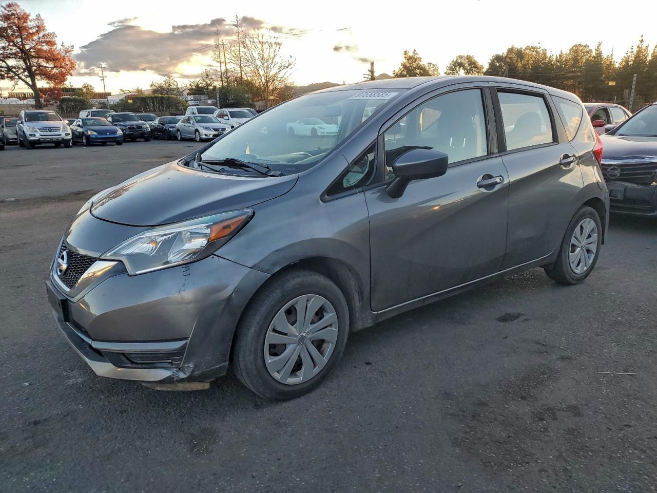 2017 NISSAN Versa Note