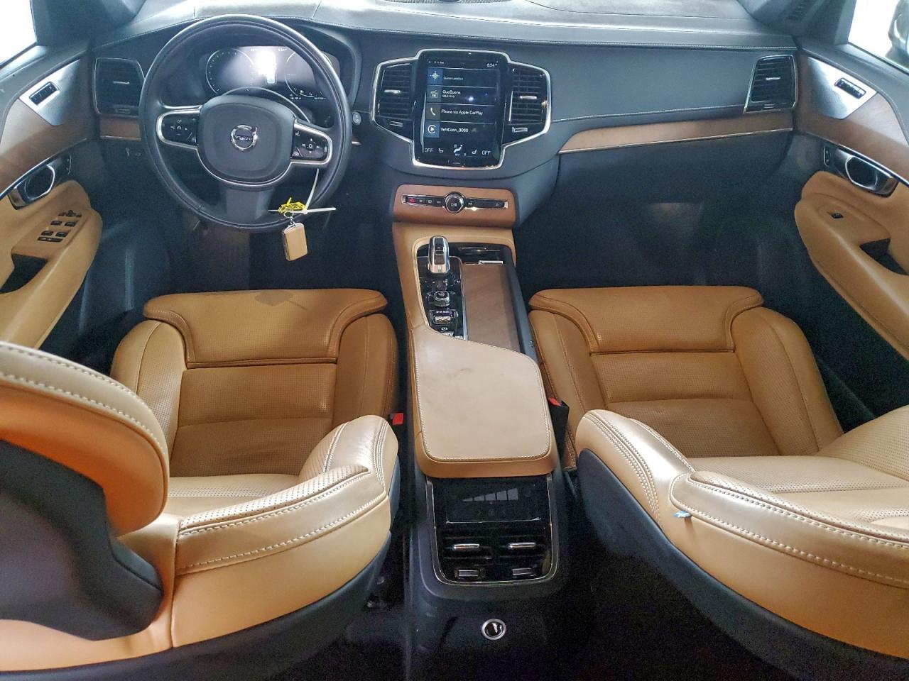 2018 VOLVO XC90