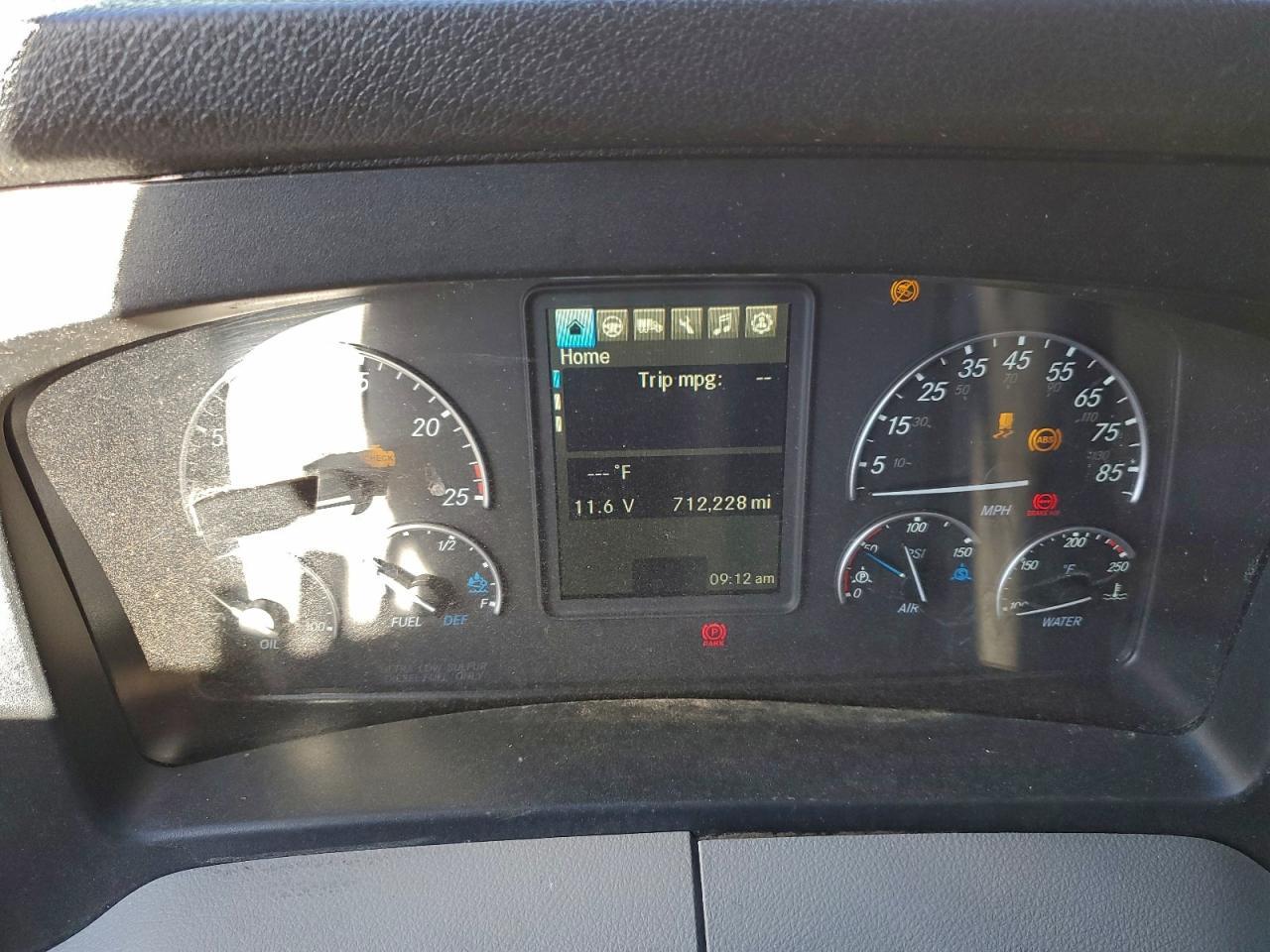 2020 FREIGHTLINER CASCADIA 126