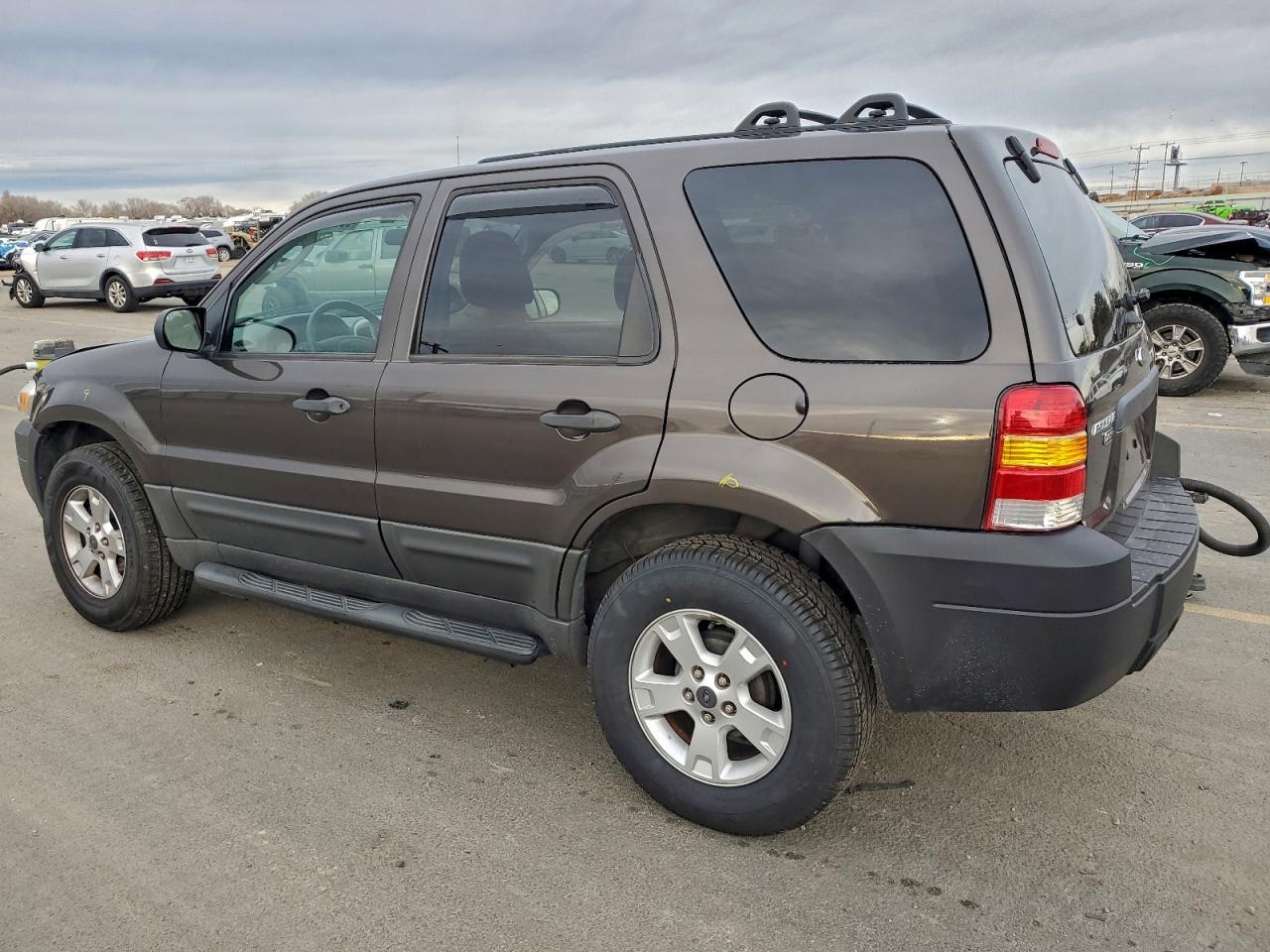 2007 FORD ESCAPE