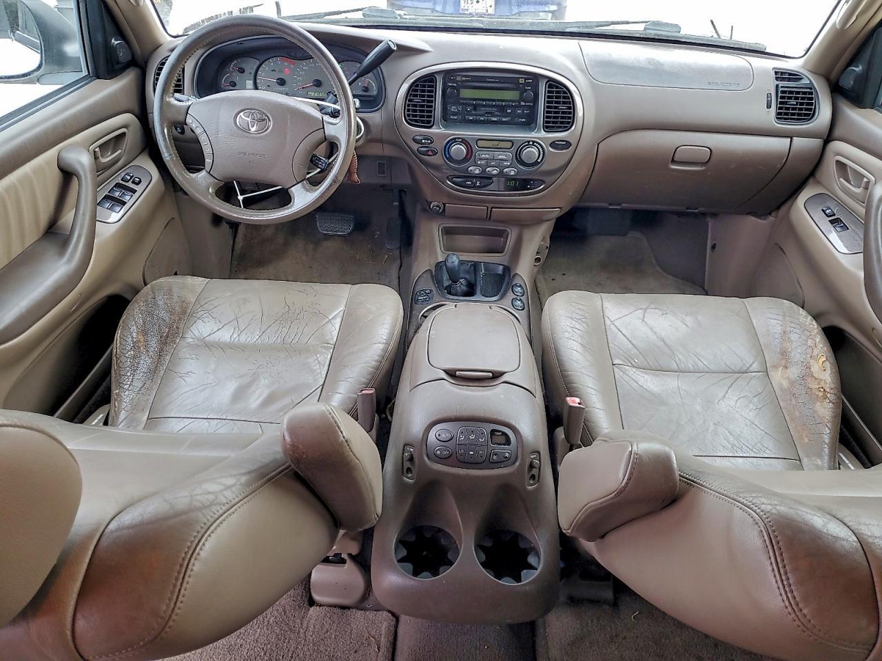 2004 TOYOTA Sequoia