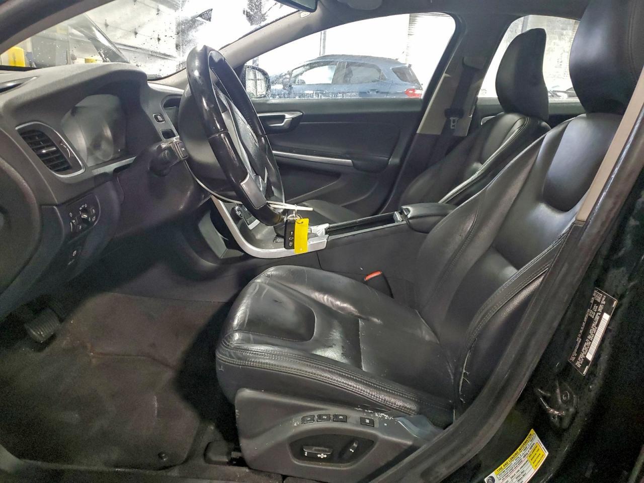 2013 VOLVO S60