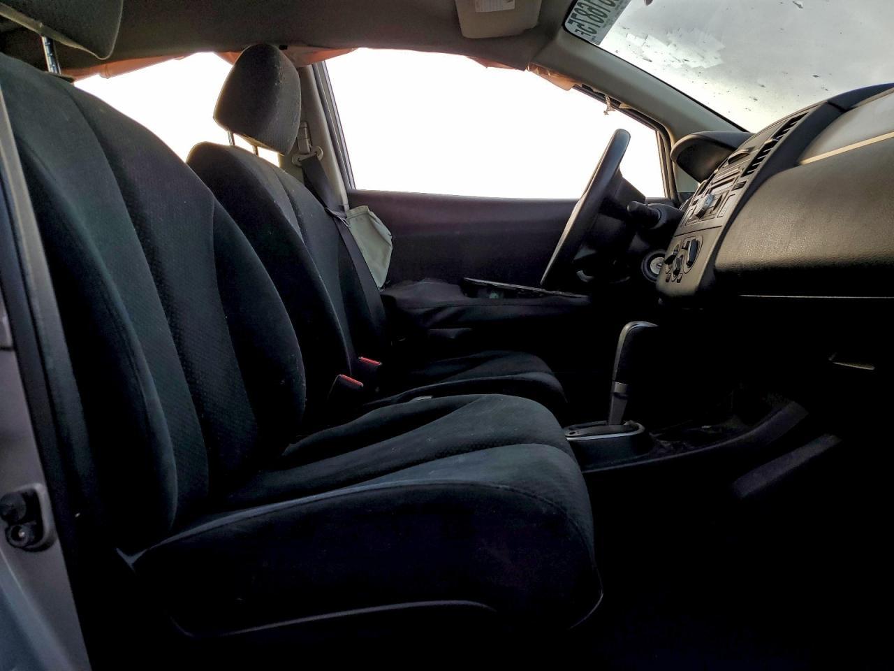2011 NISSAN VERSA