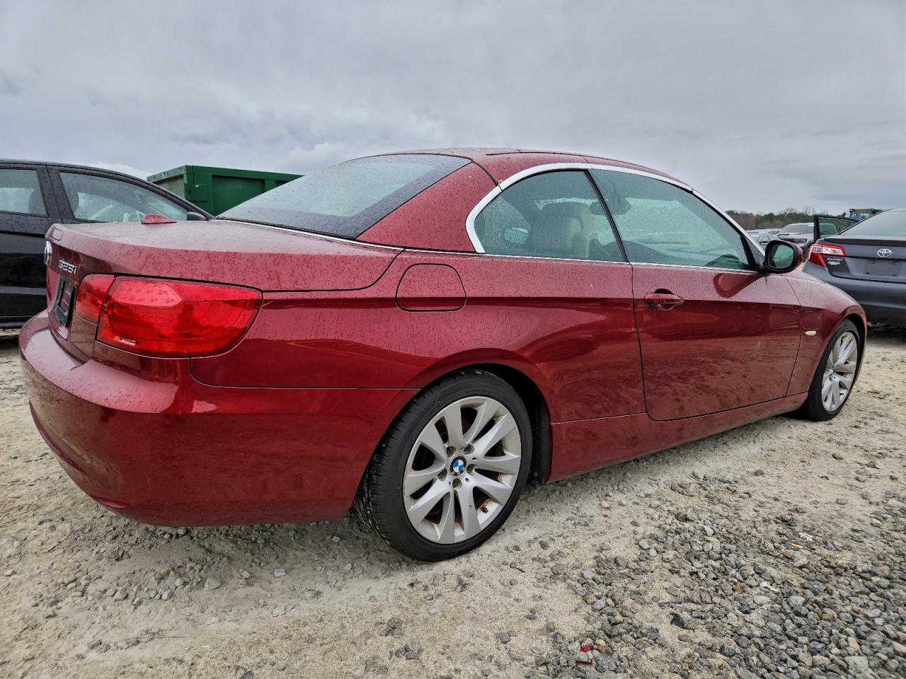 2011 BMW 3 SERIES